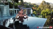 Cali Carter – Hot Tub n Tug