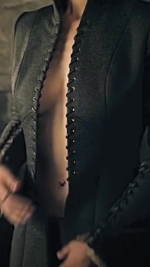 Nathalie Emmanuel undressing in Game of Thrones (BRIGHTENED, CROPPED FOR MOBILE, 2 MIC)