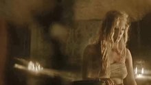 Katheryn Winnick in Vikings (S03E08)