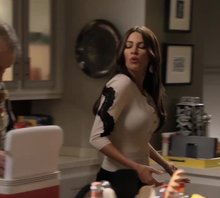 Sofia Vergara's casual jiggle in 'Modern Family'