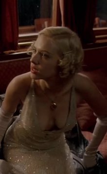 Scarlett Johansson - A Good Woman (2004)