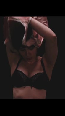 Scarlett Johansson Underwear Plot(Under the Skin)
