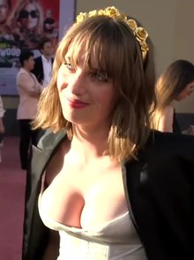 Maya Hawke Busting Out at the premiere of Once Upon a Time In Hollywood