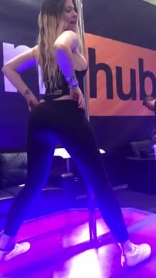 Ashley Alban twerking