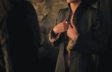 Nathalie Emmanuel (Missandei) stripping down in Game of Thrones