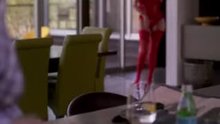 Molly Shannon has some red hot plot in Divorce S02E03