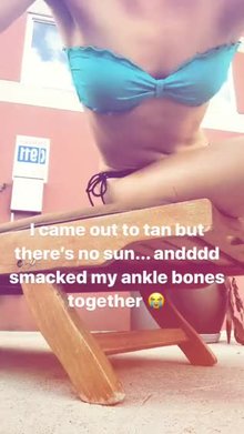 U.S. Pole Vaulter Sandi Morris - Bikini Ab Workout