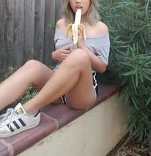 (f/19) Bananas are nutritious and delicious!