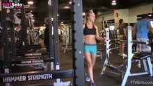Flashing her tits in a gym
