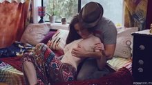 Hippie Alice White eats big cock with her pussy